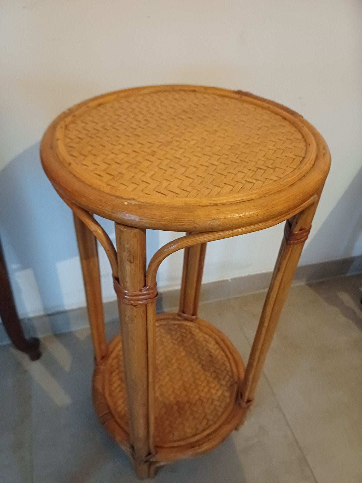 Table/table d'appoint vintage en rotin pour plantes, style b, Enlèvement, Comme neuf