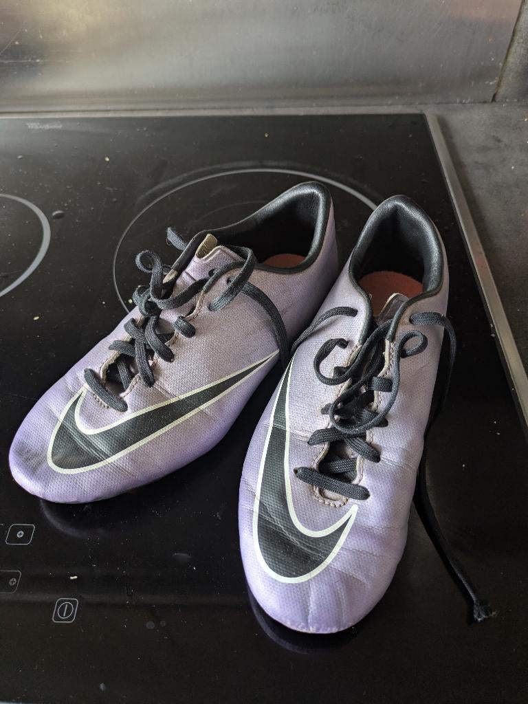 Mercurial voetbal schoenen, Ophalen of Verzenden, Gebruikt, Schoenen