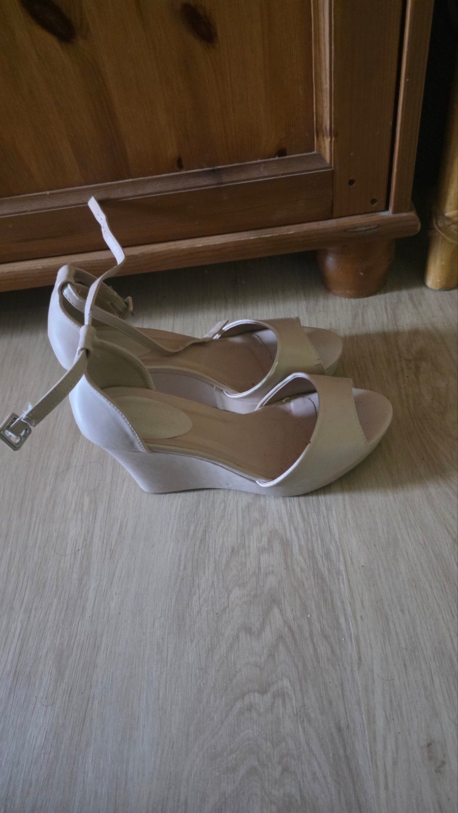 Chaussure ouverte a talon 41, Vêtements | Femmes, Chaussures, Enlèvement, Porté, Rose