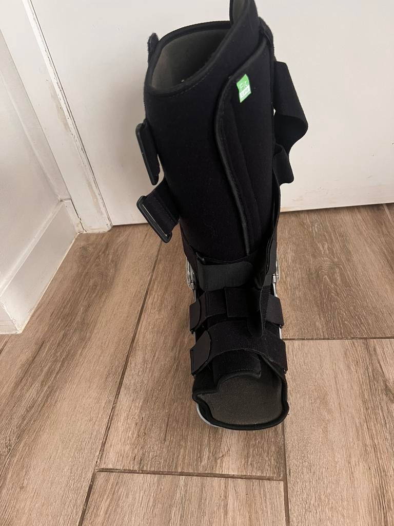 Fit line brace voor voet en enkel en onderbeen maat L, Diversen, Verpleegmiddelen, Ophalen, Zo goed als nieuw