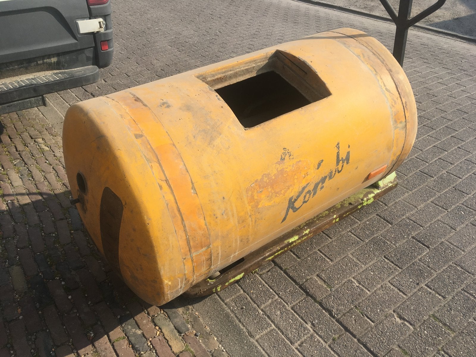 Polyester regenton sproeitank landbouw, Ophalen