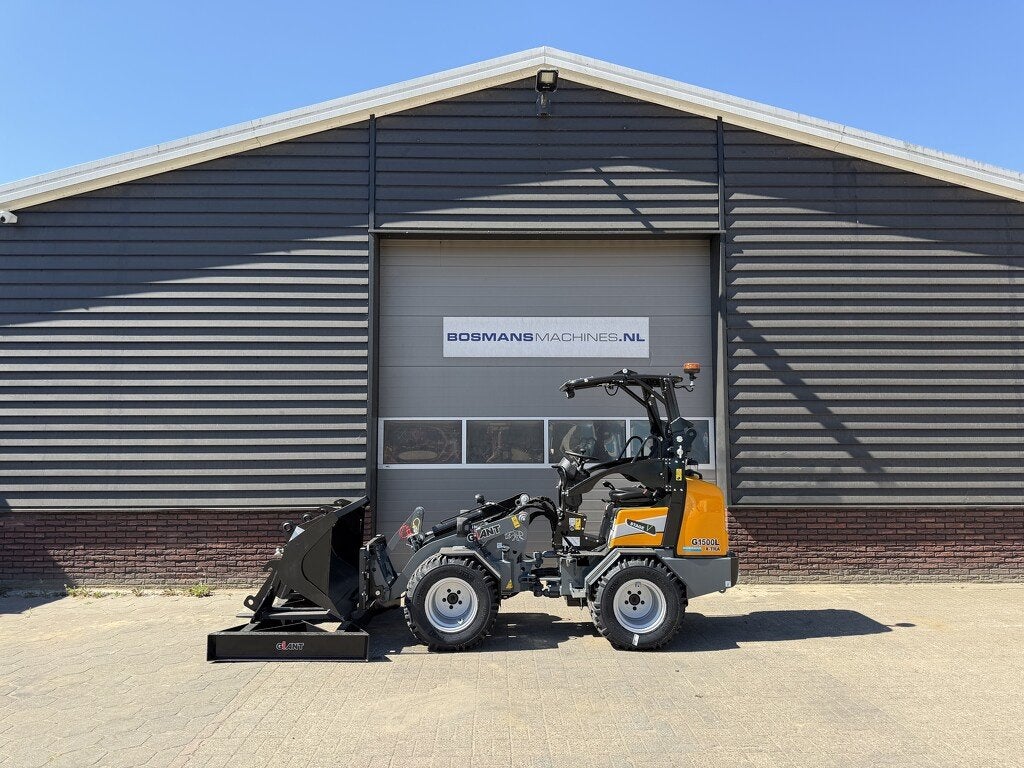 Giant G1500 L X-tra minishovel NIEUW