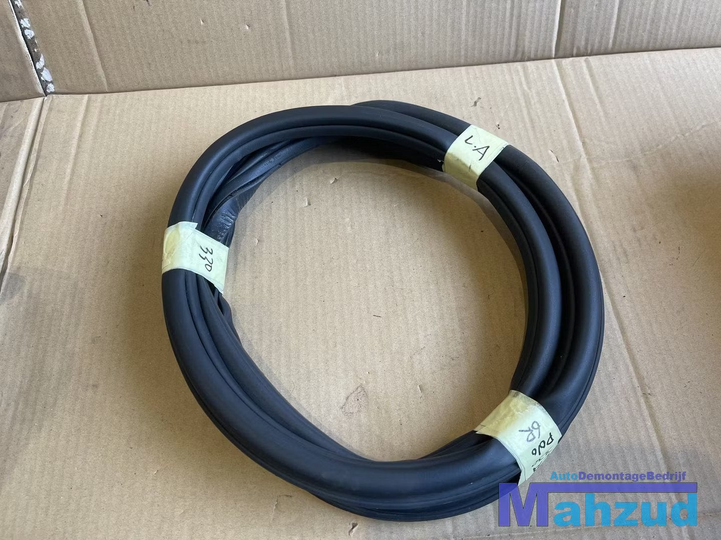 VW POLO 6R LA links achter deurrubber 2009-2017, Auto-onderdelen, Gebruikt, Volkswagen, Volkswagen AG, Vw@volkswagen.de