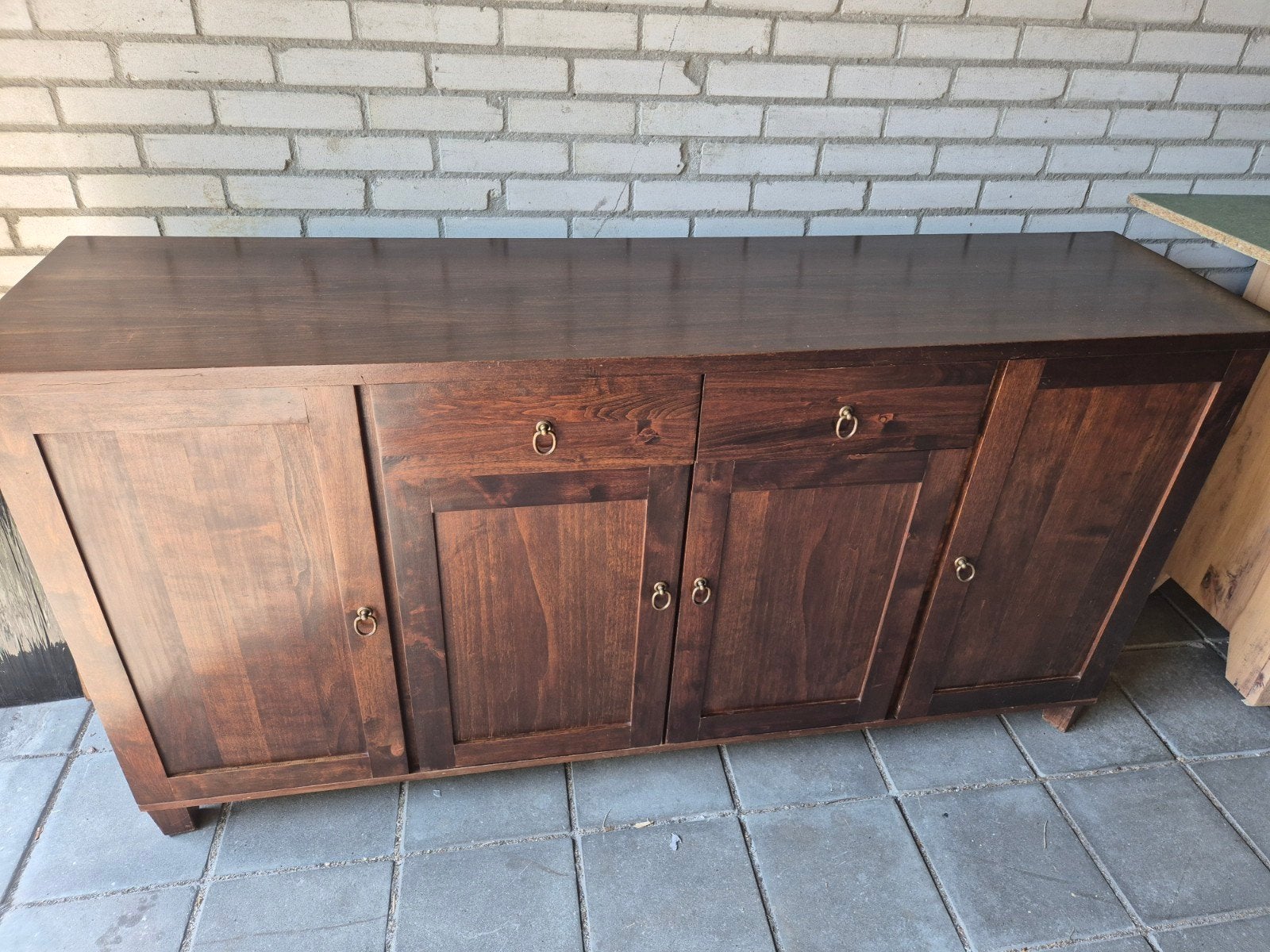 Buffet colonial, Enlèvement