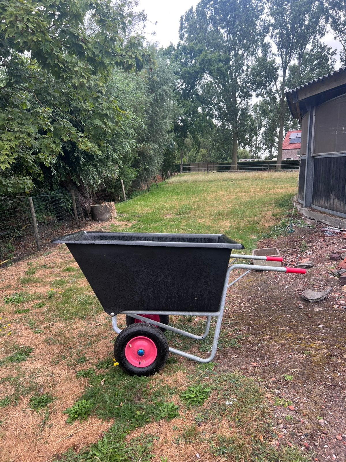 Grote kipkruiwagen, 330l, weinig gebruikt, Ophalen, Zo goed als nieuw, Handmatig, Tweewielig