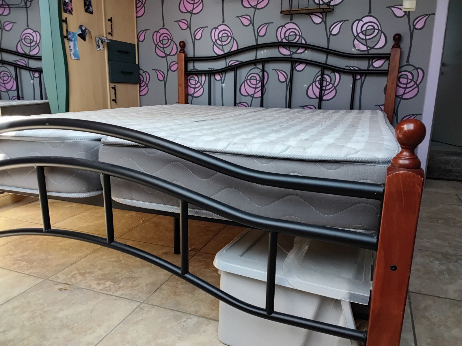 mooi bed, Huis en Inrichting, Ophalen, Zwart, Tweepersoons, Zo goed als nieuw