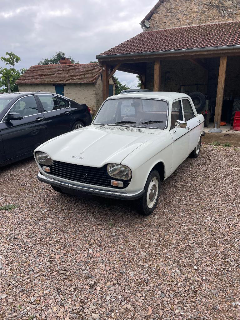 Peugeot 204, Autos, Achat, 4 portes, Boîte manuelle, Berline