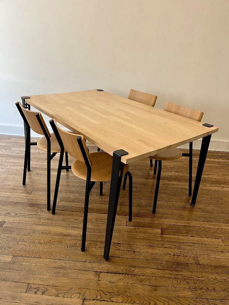 Table + 4 chaises en bois massif, Maison & Meubles, Quatre personnes, 150 à 200 cm, Comme neuf, Enlèvement