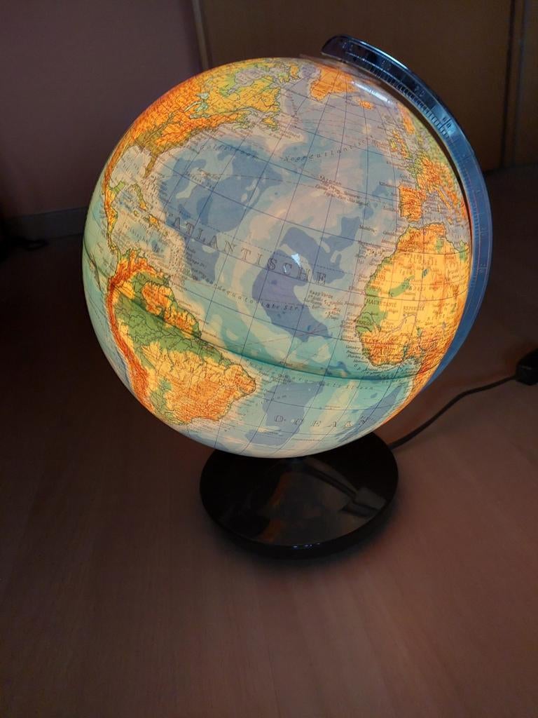 Wereldbol met licht, Ophalen