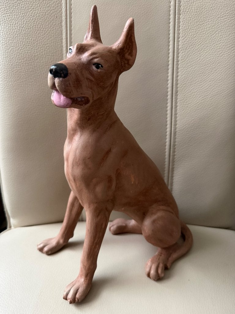 Beeld hond deense dog 31 cm terracotta, Antiquités & Art, Art | Sculptures & Bois, Statue, Enlèvement ou Envoi, Brun, Autres sujets