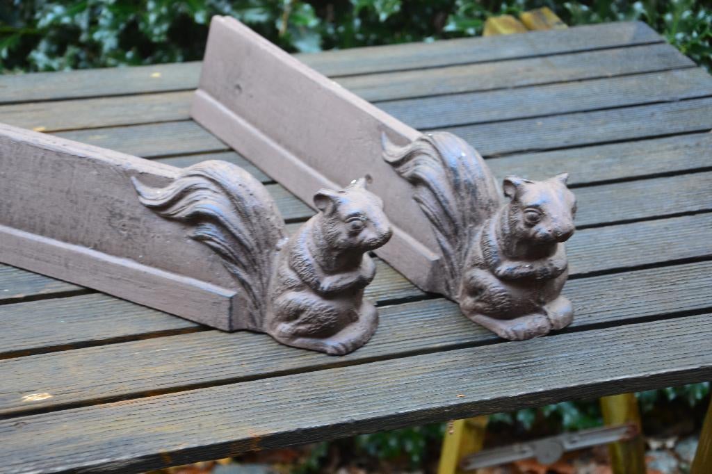 vuurbokken in gietijzer, Ophalen