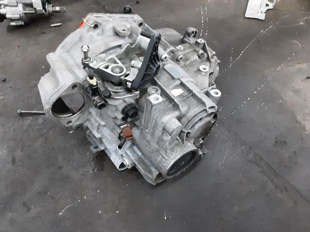 BOITE DE VITESSES MANUELLE Volkswagen Touran (5T1) (QFZ), Volkswagen, Mevr. I. Hauben, Utilisé, Rue de l'Espoir 34 34
4030  GRIVEGNÉE, BE