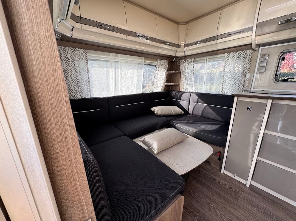 Fendt Tendenza 465, Caravans en Kamperen, Rondzit, Vast bed, Bedrijf, 1250 - 1500 kg