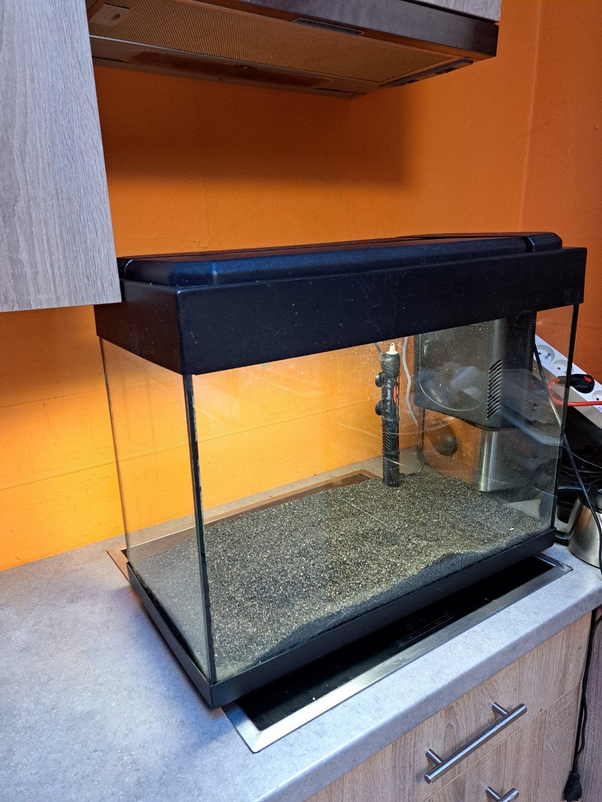 aquarium 60/30/50 lampe gravier thermostat, Enlèvement, Couvercle inclus, Utilisé, Aquarium vide