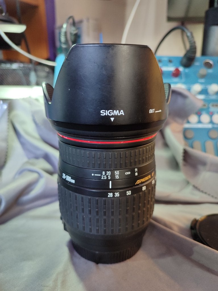 Sigma 28 - 300 3,5/6,3 DL Aspherical Hyperzoom (no AF), TV, Hi-fi & Vidéo, Photo | Lentilles & Objectifs, Envoi, Sigma, Canon EF