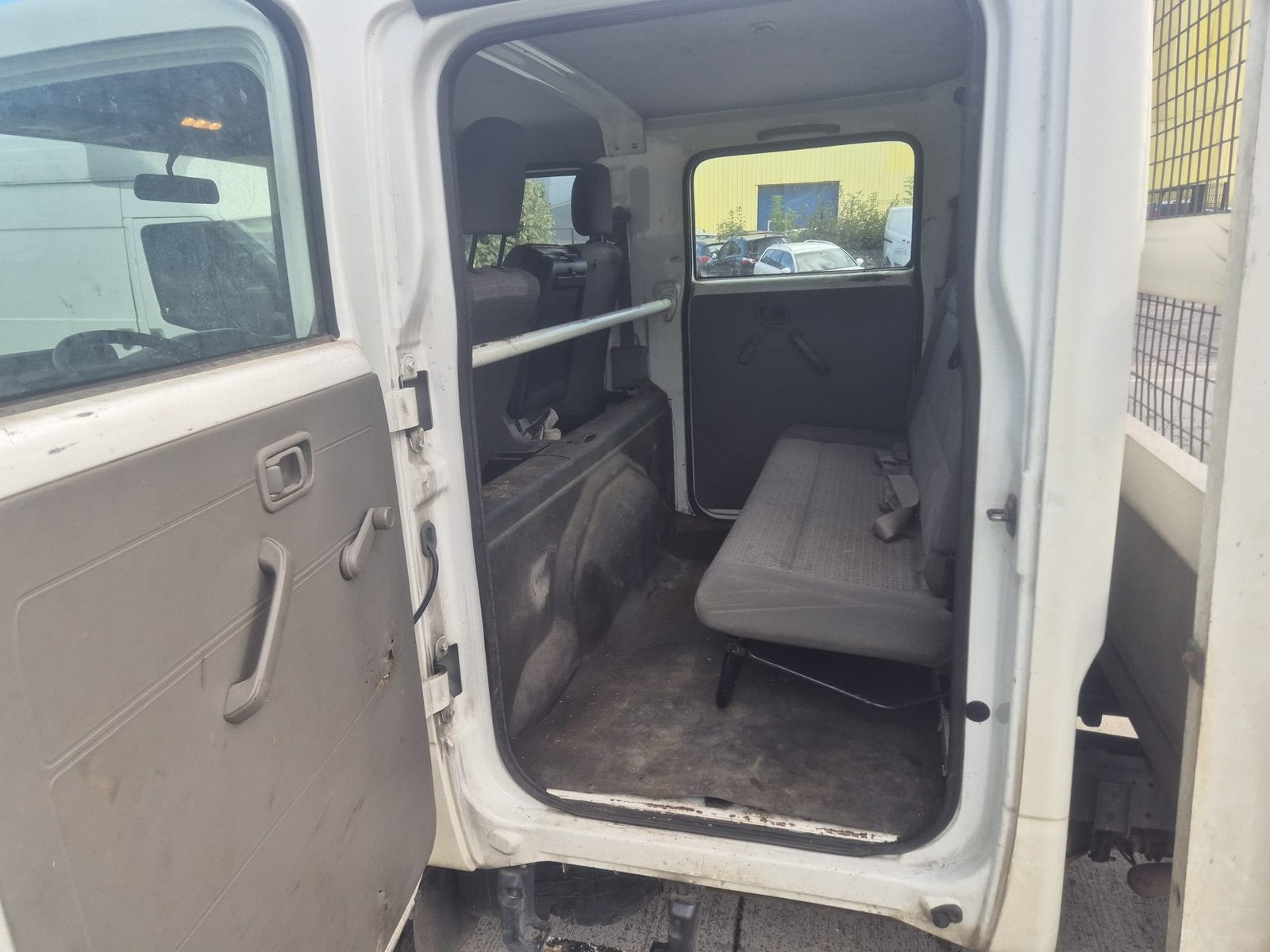 Nissan cabtsar    2.5 Diesel   Double Cabine, Autos, Euro 5, Achat, Entreprise, Boîte manuelle