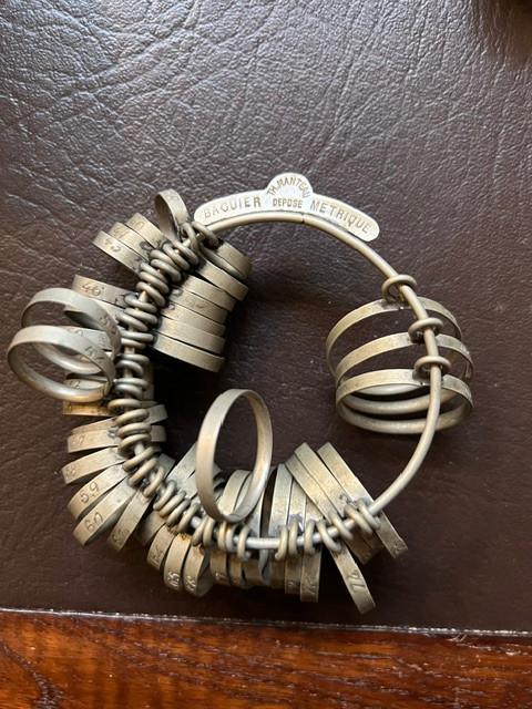 Antieke set ringmaten voor juweliers, Th Manteau, Ophalen