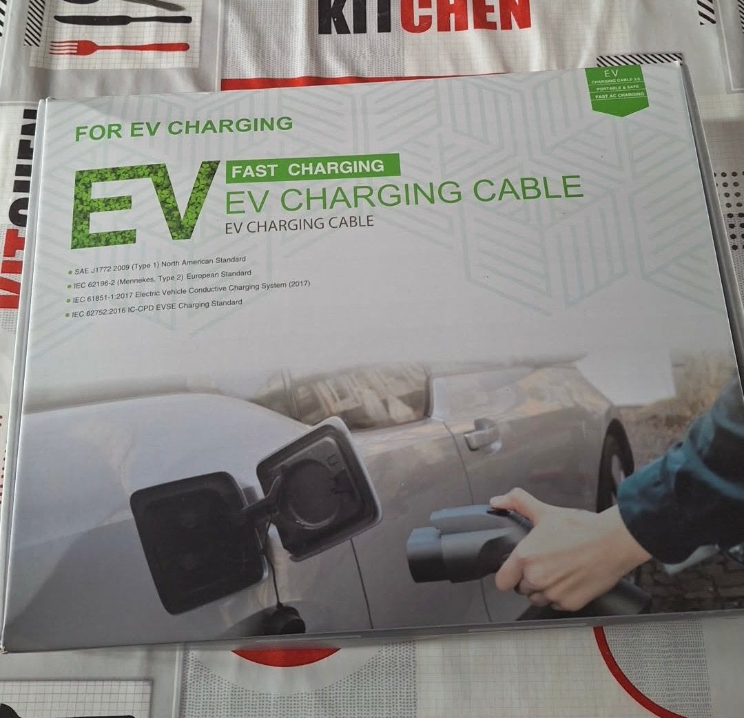 Câble de recharge pour véhicule électrique – Charge rapide, Autos : Divers, Bornes de recharge, Enlèvement, Neuf