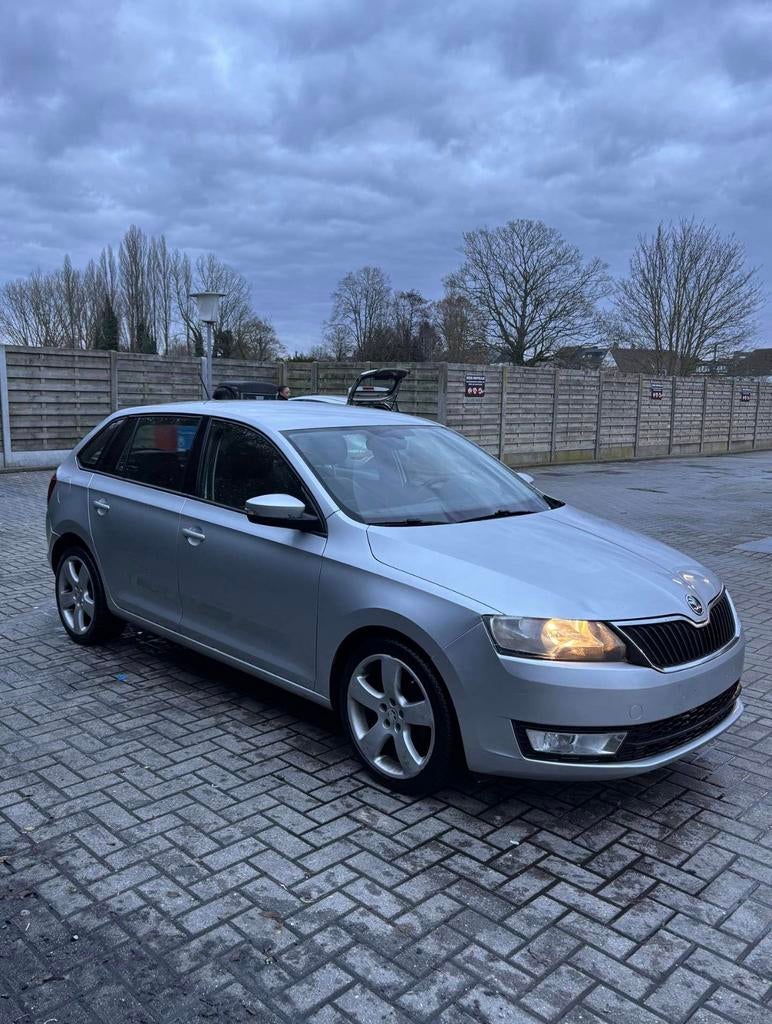 Skoda Rapid 1.4 TDI, Autos, Volkswagen, Particulier, Bluetooth, Enlèvement