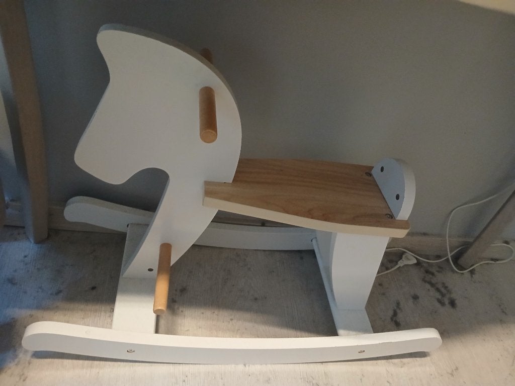 Cheval a bascule, Enlèvement, Comme neuf