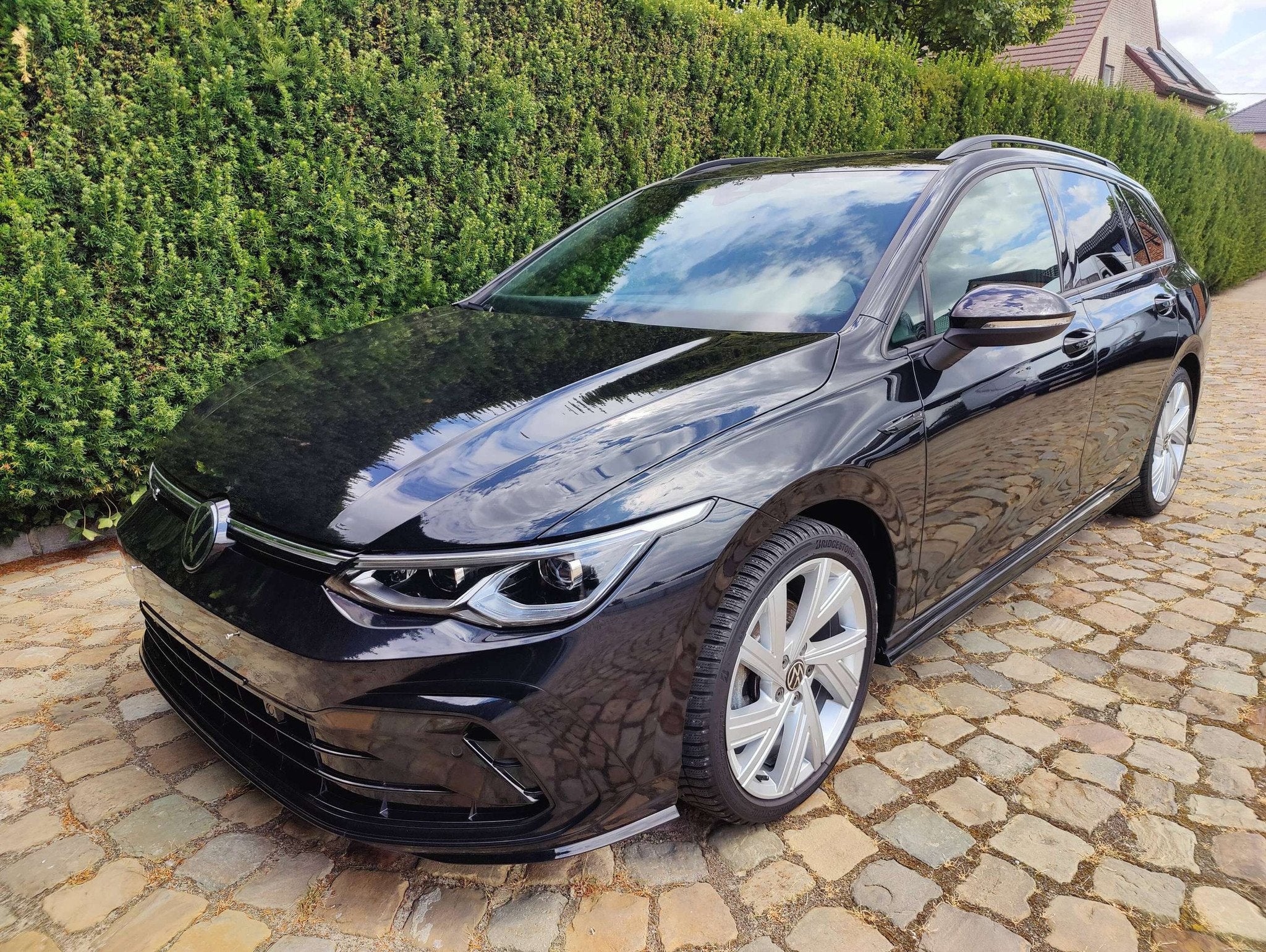 Volkswagen Golf Variant 1.5 eTSI R-Line OPF DSG (bj 2023), Auto's, 4 cilinders, Alcantara, Bedrijf, Break