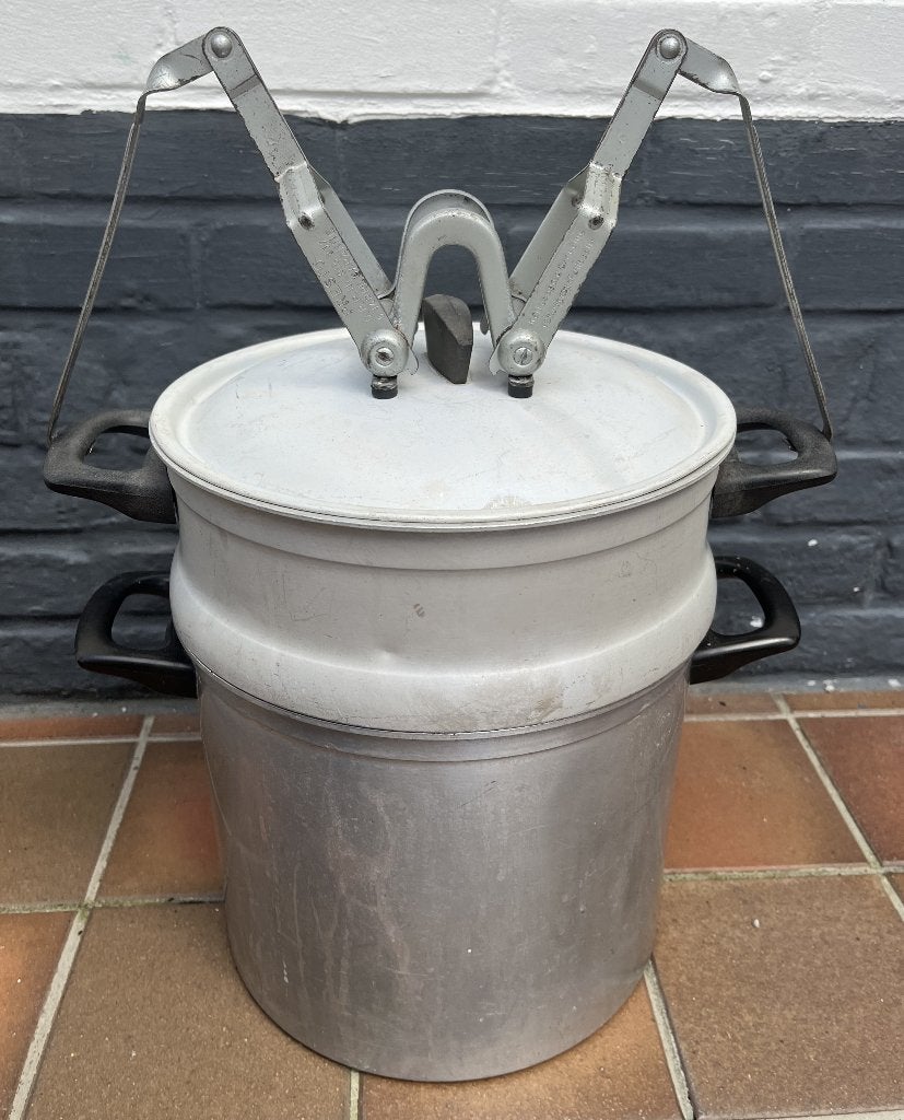 Aluminium stoom-kookpotten (2) (SNELVERKOOP), Aluminium, Compatible lave-vaisselle, Enlèvement, Utilisé