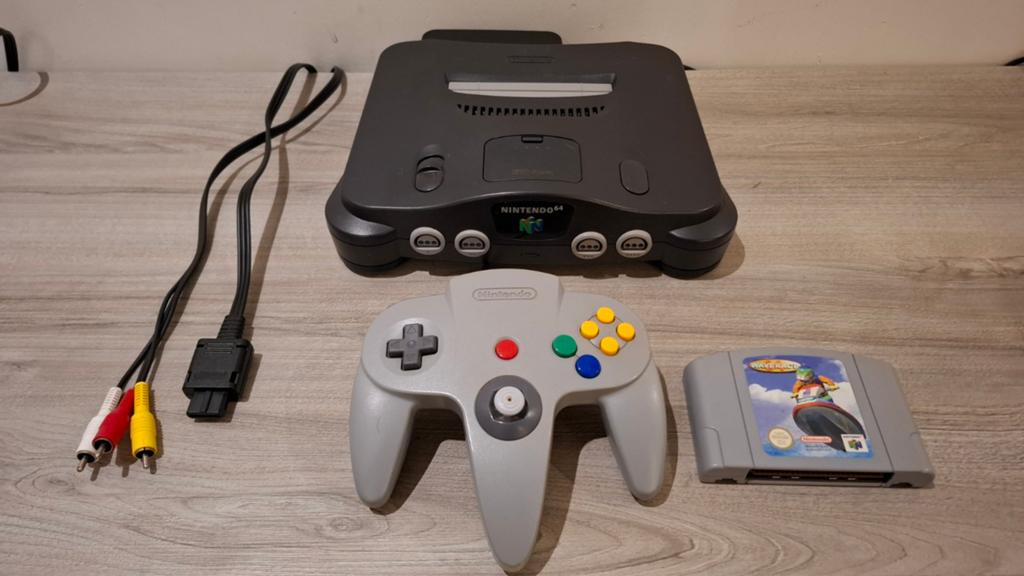Nintendo 64 in goede staat compleet met controller en game, Ophalen of Verzenden