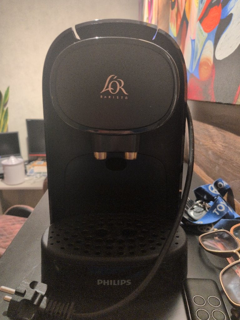 Te koop: Philips L’OR Barista, Ophalen, Gebruikt, Koffiemachine, Koffiepads en cups
