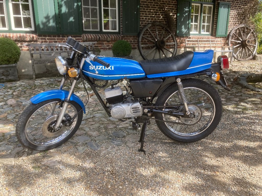 Suzuki GT50, Fietsen en Brommers, 49 cc, Klasse B (45 km/u), 5 versnellingen, Ophalen