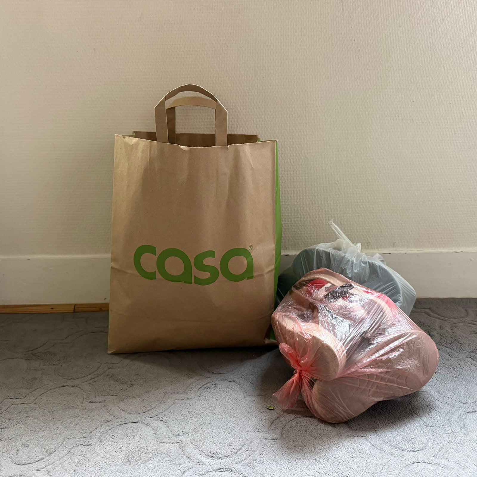 Gratis kleding en schoenen voor jongen 104-110, Ophalen, Zo goed als nieuw, Maat 110