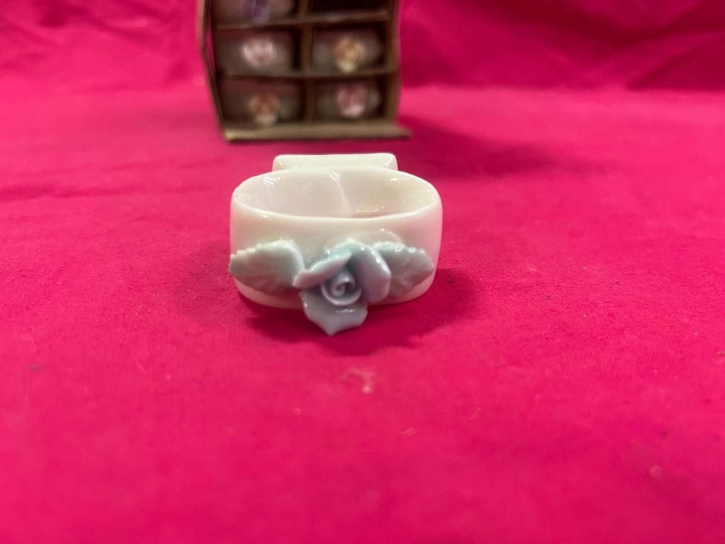 Porte-serviettes vintage en porcelaine., Enlèvement ou Envoi