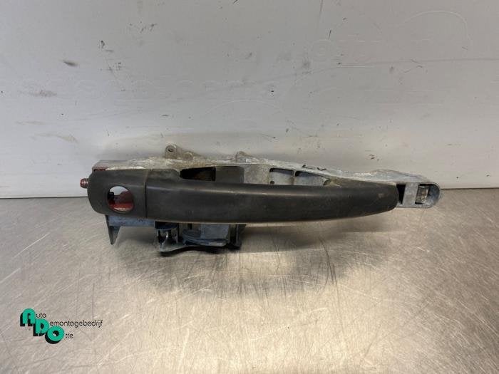 Poignée portière 2portes gauche d'un Fiat Scudo (Scudo 07-, -, 3 mois de garantie, Utilisé, Fiat