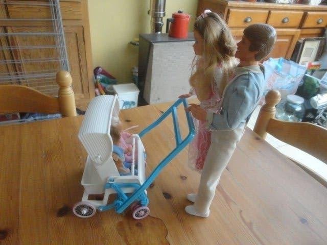 barbie, Enfants & Bébés, Jouets | Poupées, Enlèvement ou Envoi, Utilisé, Barbie