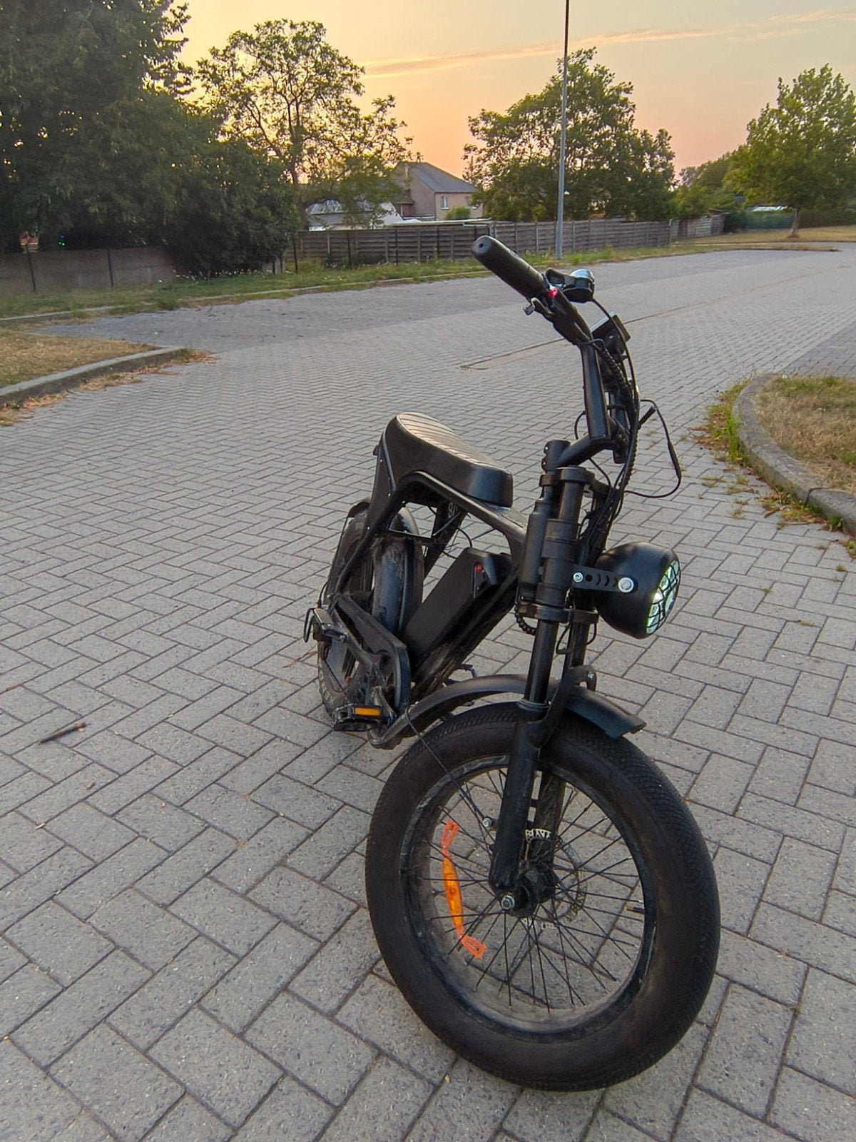 Fatbike en bon état, pas neuf, pas très utilisé, Vélos & Vélomoteurs, Enlèvement ou Envoi, Comme neuf, 50 km par batterie ou plus