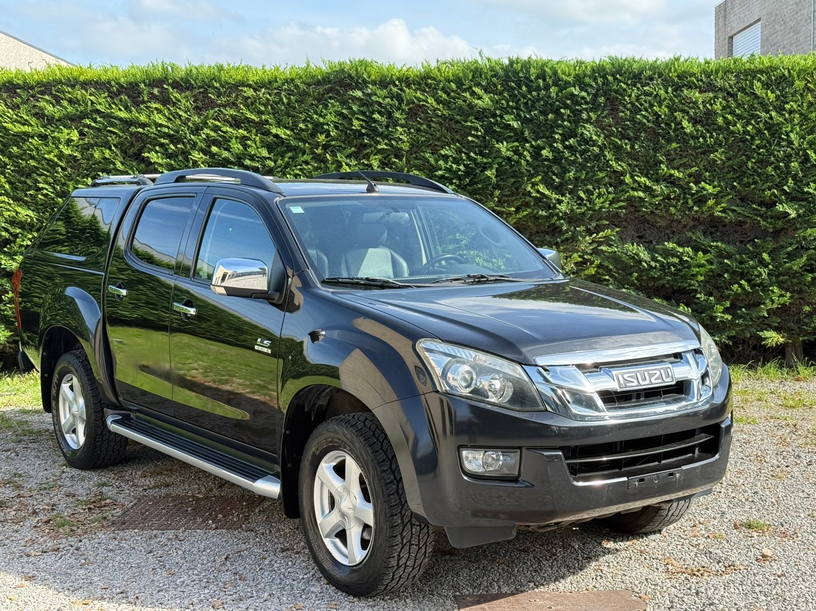 Isuzu D-Max 2.5 TDI Automaat, Auto's, Automaat, 4 cilinders, Zwart, Bedrijf