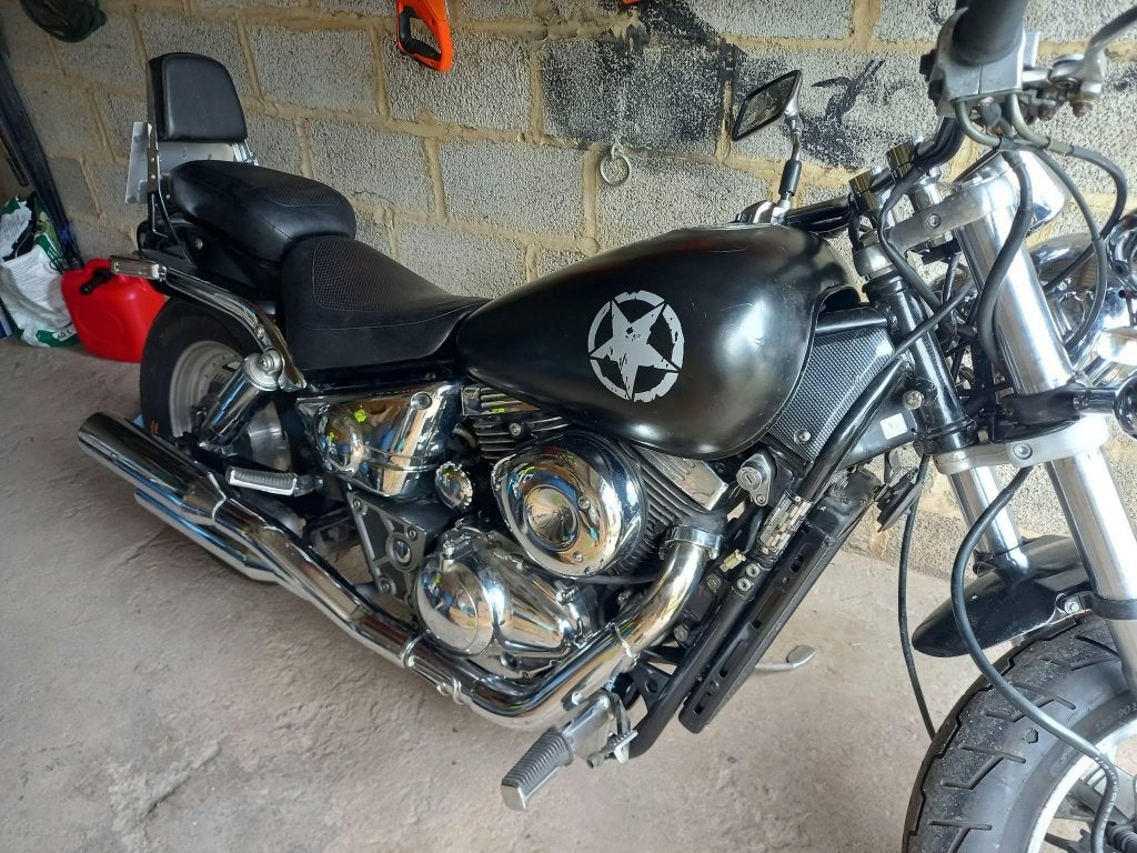 MOTO SUZUKI MARAUDEUR, Motos, Occasion, 2 cylindres, Particulier, 12 à 35 kW