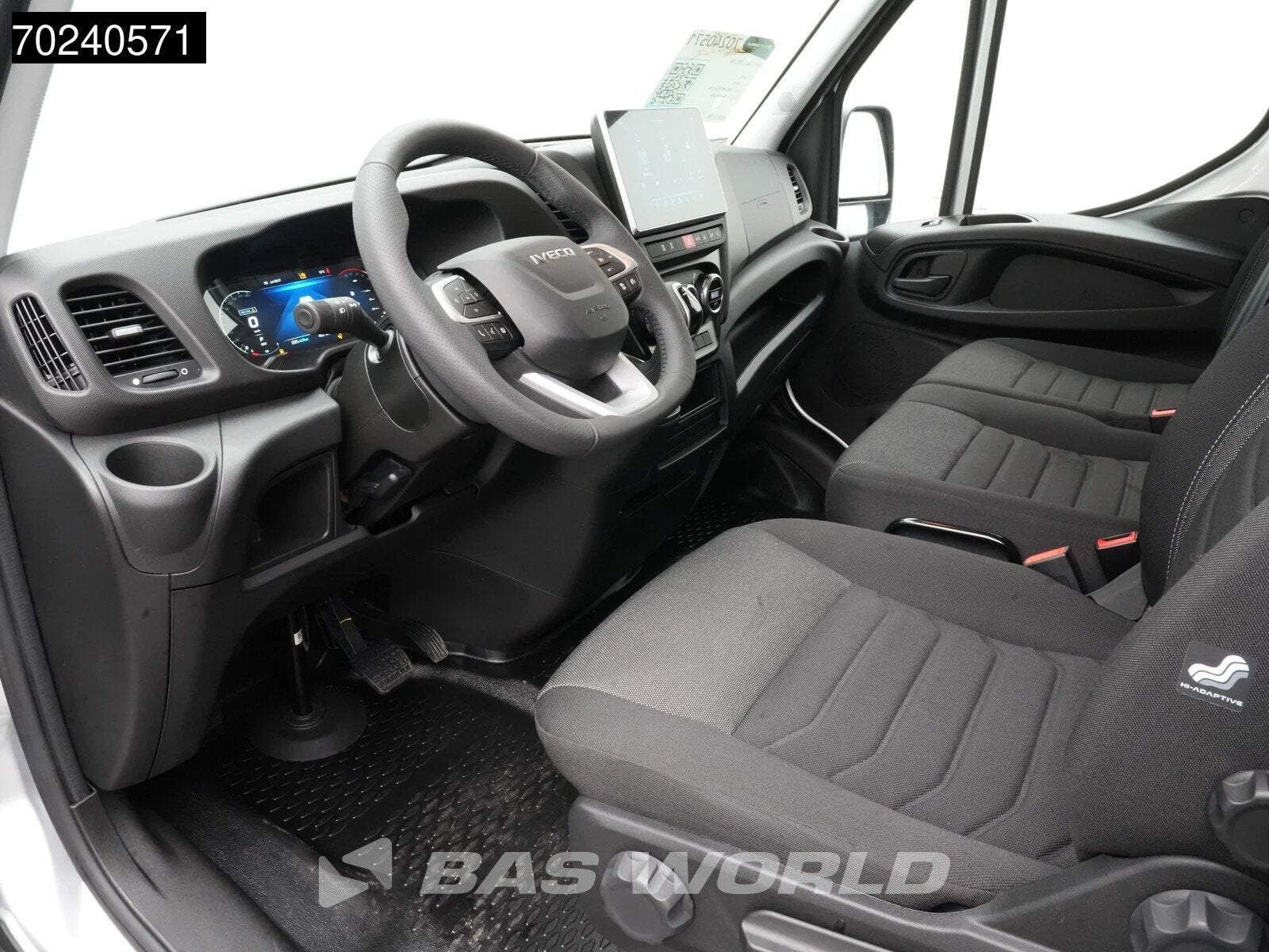 Iveco Daily 35C18 BPM VRIJ! 3.0L Automaat L3H2 180PK Dubbell, Auto's, Bestelwagens en Lichte vracht, Automaat, Stof, Euro 6, 4 cilinders