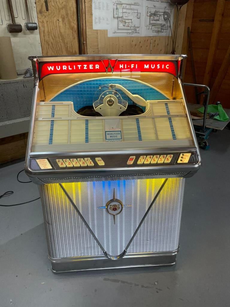 Wurlitzer 2404, Verzamelen, Automaten | Jukeboxen, Zo goed als nieuw, Wurlitzer, Ophalen