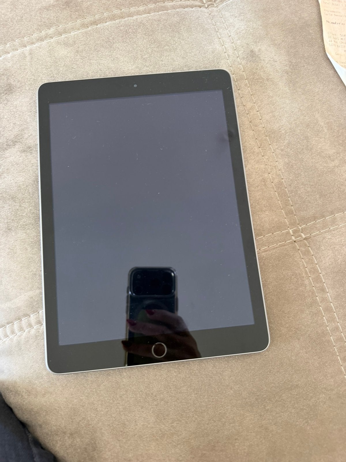 Ipad 5 32GB, Informatique & Logiciels, Apple iPad Tablettes, Apple iPad, Comme neuf, Enlèvement, Wi-Fi