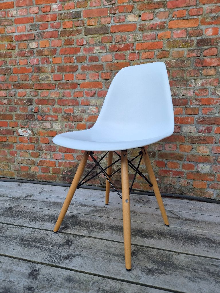 6 witte stoelen, Huis en Inrichting, Stoelen, Wit, Zo goed als nieuw, Vijf, Zes of meer stoelen, Chique