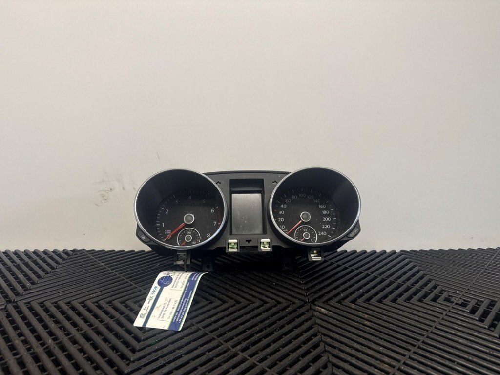 KM TELLER Volkswagen Golf VII (AUA) (|5K0920871|), Gebruikt, Volkswagen, Volkswagen AG, Kundenbetreuung@volkswagen.de