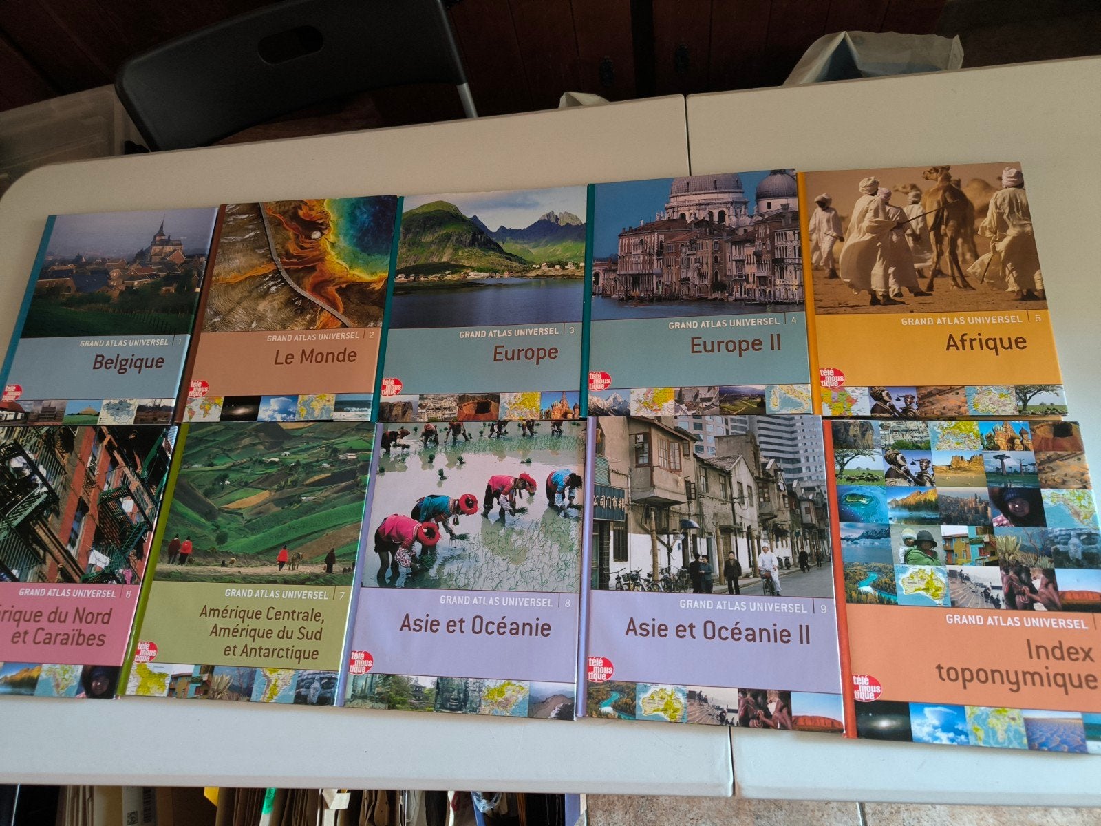 Grand Atlas universelle en 8 livres, Série complète, Général, Enlèvement, Utilisé