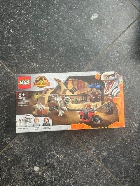 Lego Jurassic Park 76945, Kinderen en Baby's, Speelgoed | Duplo en Lego, Ophalen, Overige thema's, Lego, Zo goed als nieuw