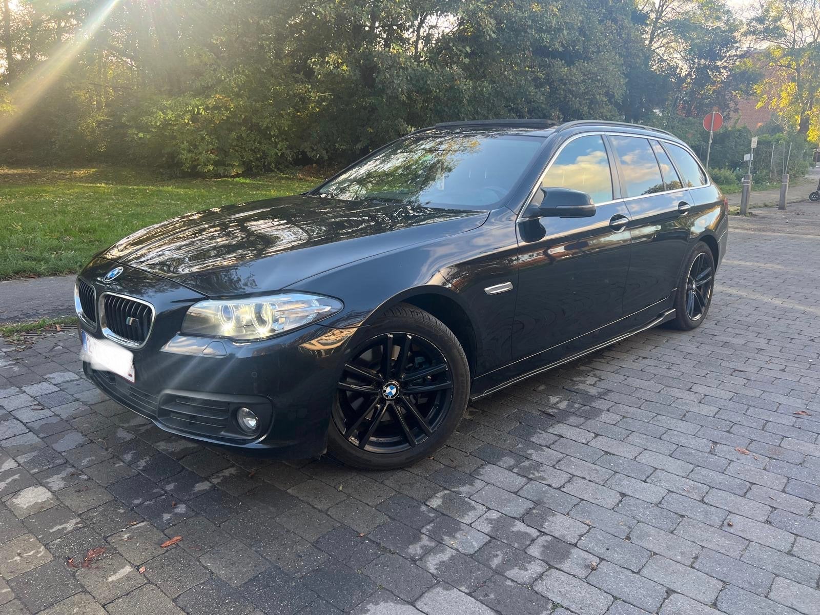 BMW520 d BUSNESS pack full euro6b toit pano .,, Cuir, Entreprise, Entretenue par le concessionnaire, Noir