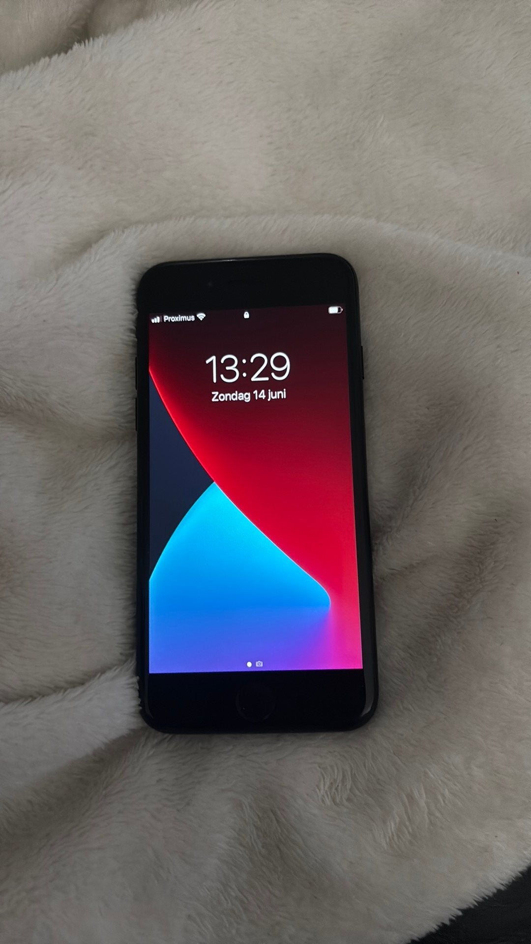 Iphone 7 + accessoires, Ophalen, Gebruikt, Zwart, 72 %