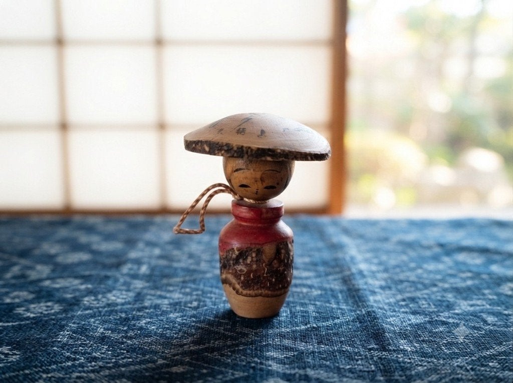 Leuke Hyotan Kokeshi, Antiek en Kunst, Hout, 6 cm, Verzenden, Japan