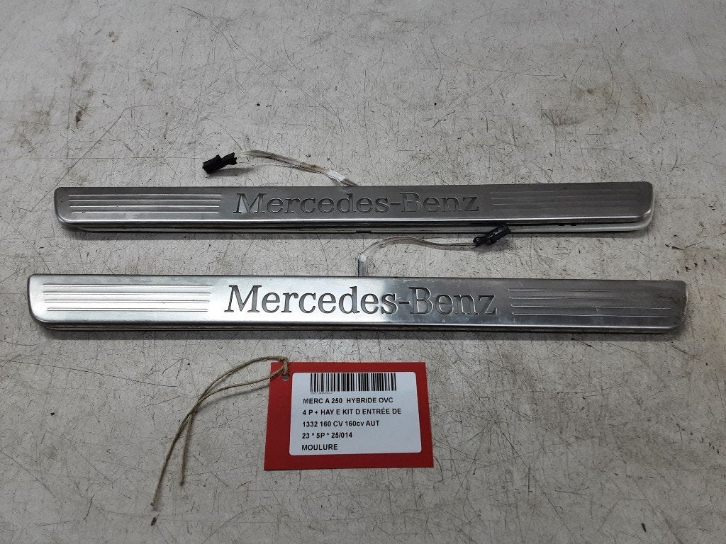 DIVERS MOULURE Mercedes-Benz A (177.0) (A1776809905), Mercedes-Benz, Mevr. I. Hauben, Utilisé, Rue de l'Espoir 34 34
4030  GRIVEGNÉE, BE