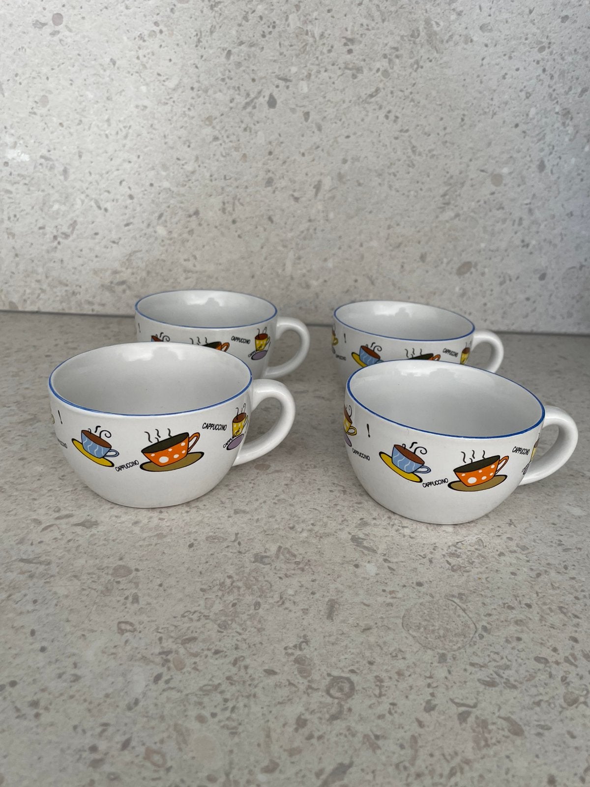 Set van 4 cappuccino kopjes, Huis en Inrichting, Ophalen of Verzenden, Zo goed als nieuw, Overige stijlen, Kop(pen) en/of Schotel(s)