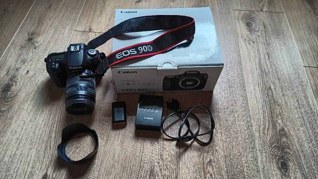 Appareil photo REFLEX Canon EOS 90D avec objectif 18-135mm, TV, Hi-fi & Vidéo, Enlèvement ou Envoi, 32 mégapixels, Canon, Manuel