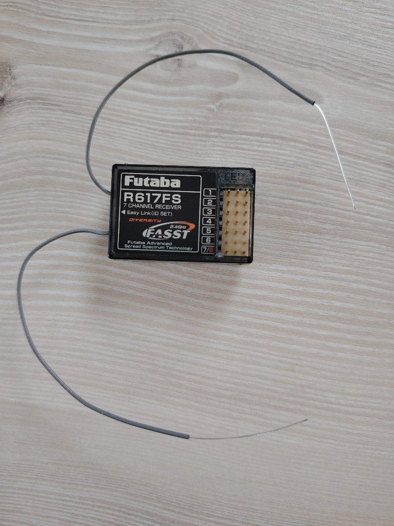 Récepteur FASST 7 canaux Futaba R617FS, Enlèvement ou Envoi, Comme neuf